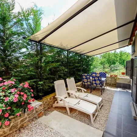 Holiday home Karolina By Interhome Opric